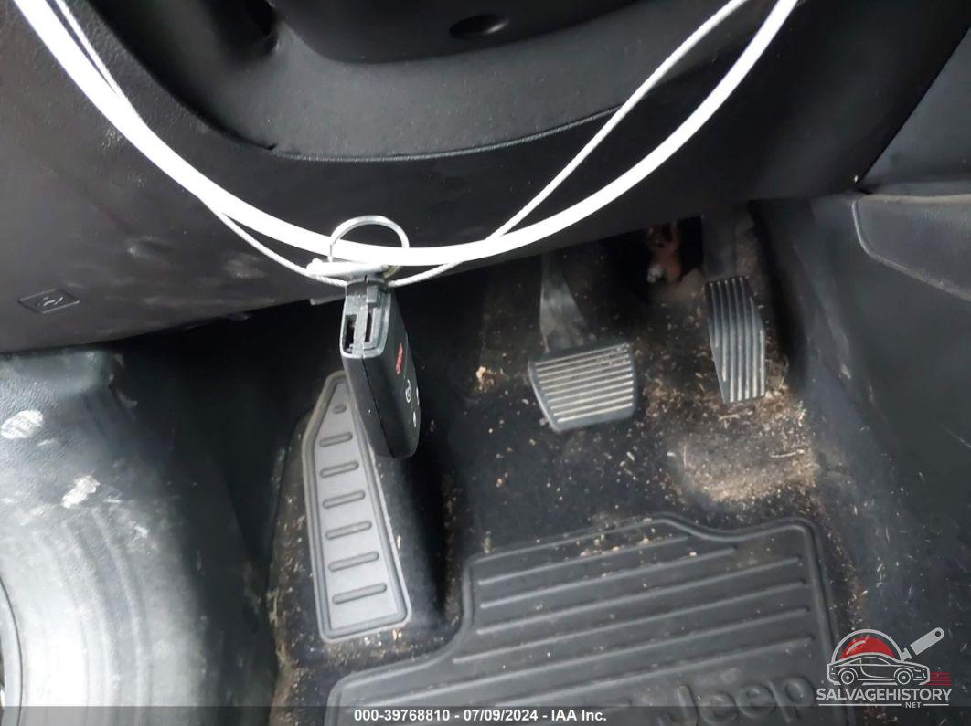 ZACCJADT9FPB81316 2015 JEEP RENEGADE photo no. 11