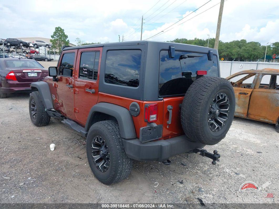 1C4BJWDG4EL259581 2014 JEEP WRANGLER UNLIMITED photo no. 3