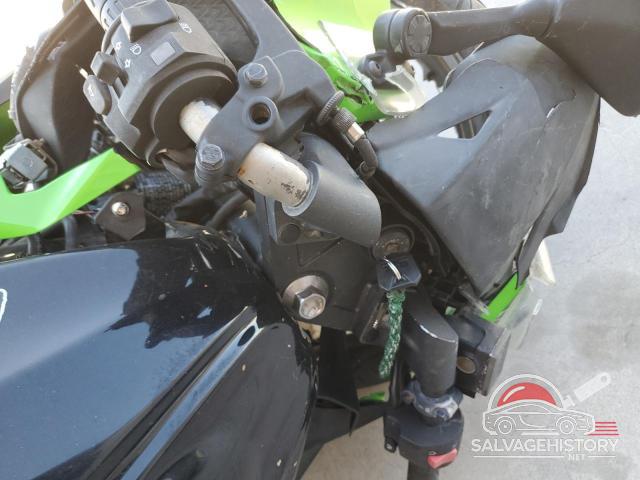 JKAEX8A18FDA21054 2015 KAWASAKI EX photo no. 7