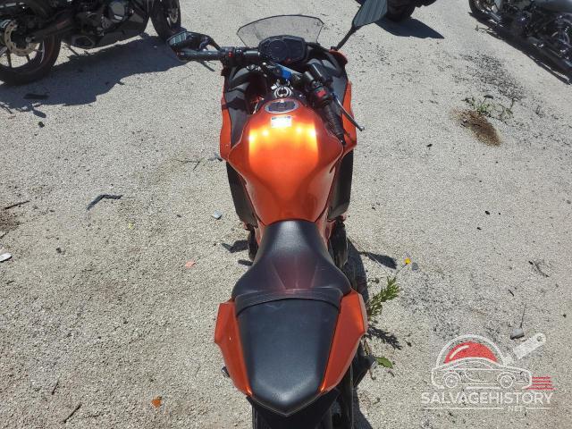 JKAEXEJ13HDA01392 2017 KAWASAKI EX650 J photo no. 6