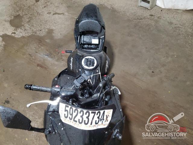 JKAEXEJ14KDA04163 2019 KAWASAKI EX650 J photo no. 5