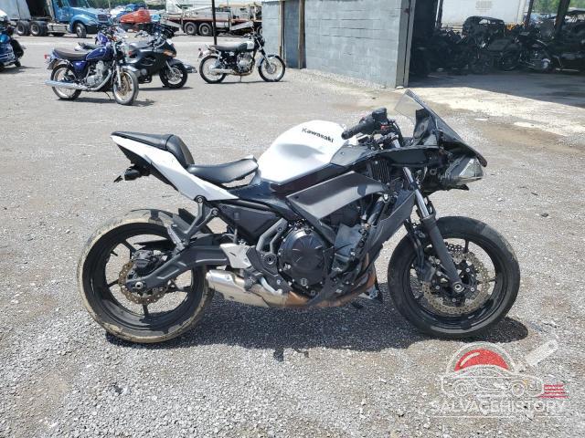 ML5EXEN12LDA14265 2020 KAWASAKI EX650 N photo no. 1