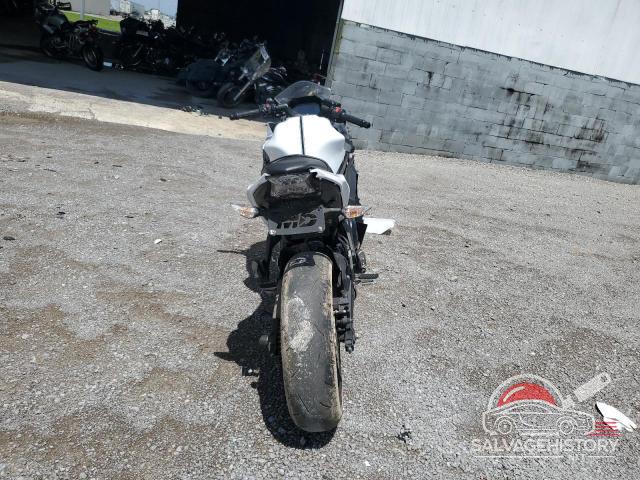 ML5EXEN12LDA14265 2020 KAWASAKI EX650 N photo no. 4
