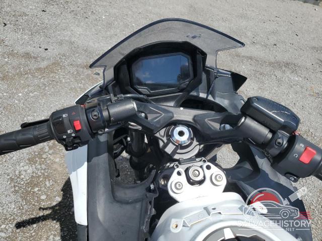 ML5EXEN12LDA14265 2020 KAWASAKI EX650 N photo no. 7