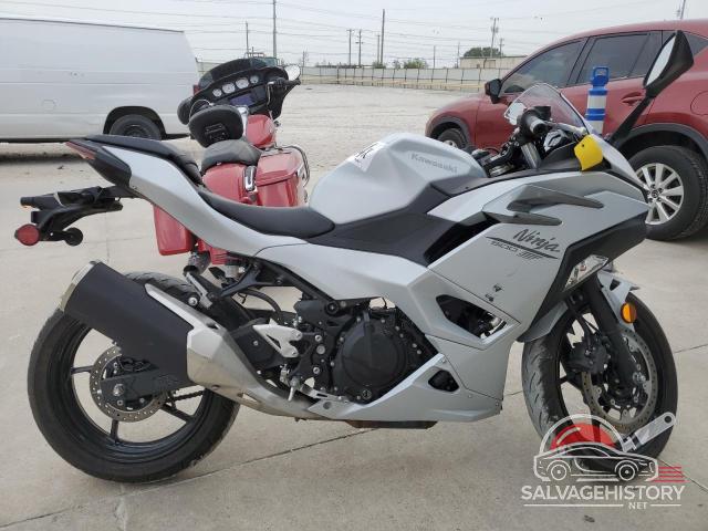 ML5EXGG14RDA00871 2024 KAWASAKI NINJA 900 photo no. 1