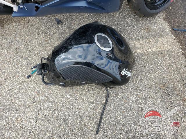 JKBZXJH17PA015532 2023 KAWASAKI ZX636 K photo no. 9