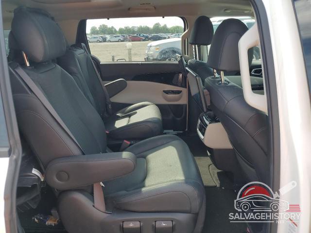 KNDNE5H34N6098148 2022 KIA CARNIVAL S photo no. 11