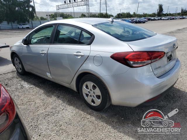 3KPFK4A76HE123862 2017 KIA FORTE photo no. 2