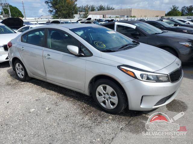 3KPFK4A76HE123862 2017 KIA FORTE photo no. 4