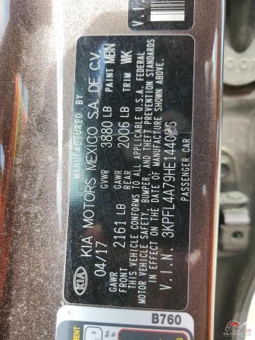 3KPFL4A79HE144086 2017 KIA FORTE photo no. 12