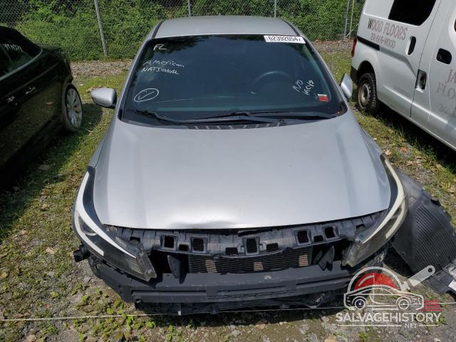3KPFL4A77JE245178 2018 KIA FORTE photo no. 5
