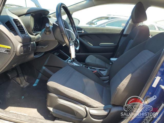 3KPFL4A7XJE188698 2018 KIA FORTE photo no. 7