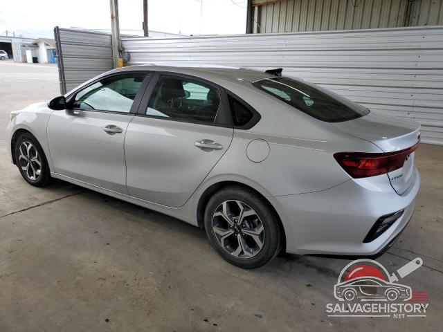 3KPF24AD8ME294712 2021 KIA FORTE photo no. 2