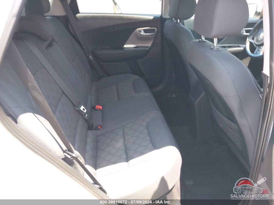 KNDCB3LC6J5204613 2018 KIA NIRO photo no. 8