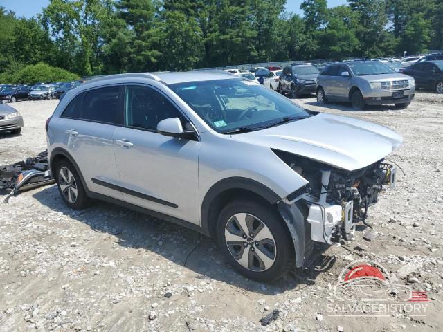 KNDCB3LC5L5451592 2020 KIA NIRO photo no. 4