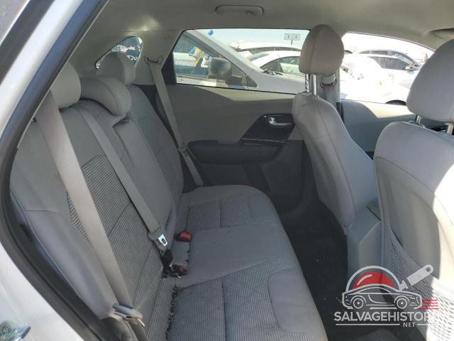 KNDCM3LD5N5542979 2022 KIA NIRO photo no. 11
