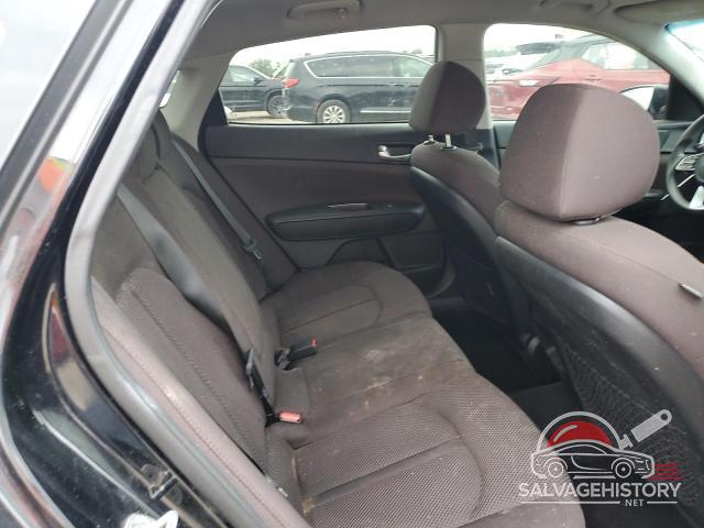 5XXGT4L37KG300087 2019 KIA OPTIMA photo no. 10