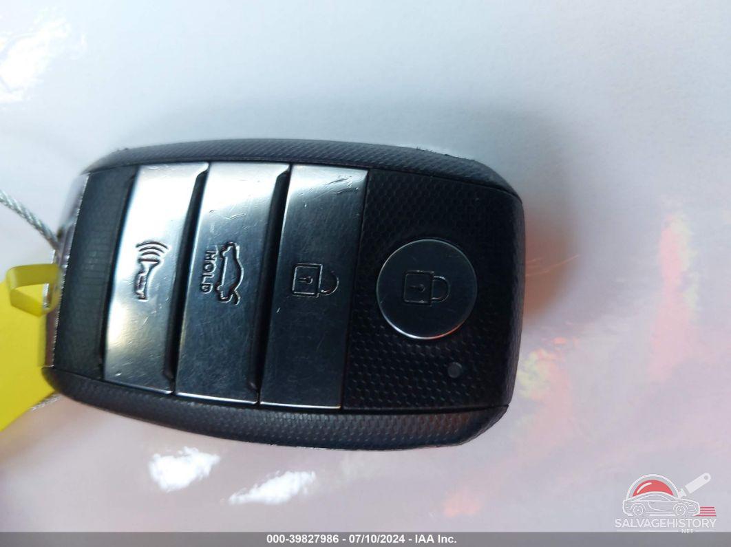 5XXGU4L13KG310093 2019 KIA OPTIMA photo no. 11