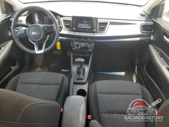 3KPA24AB2JE072137 2018 KIA RIO photo no. 8