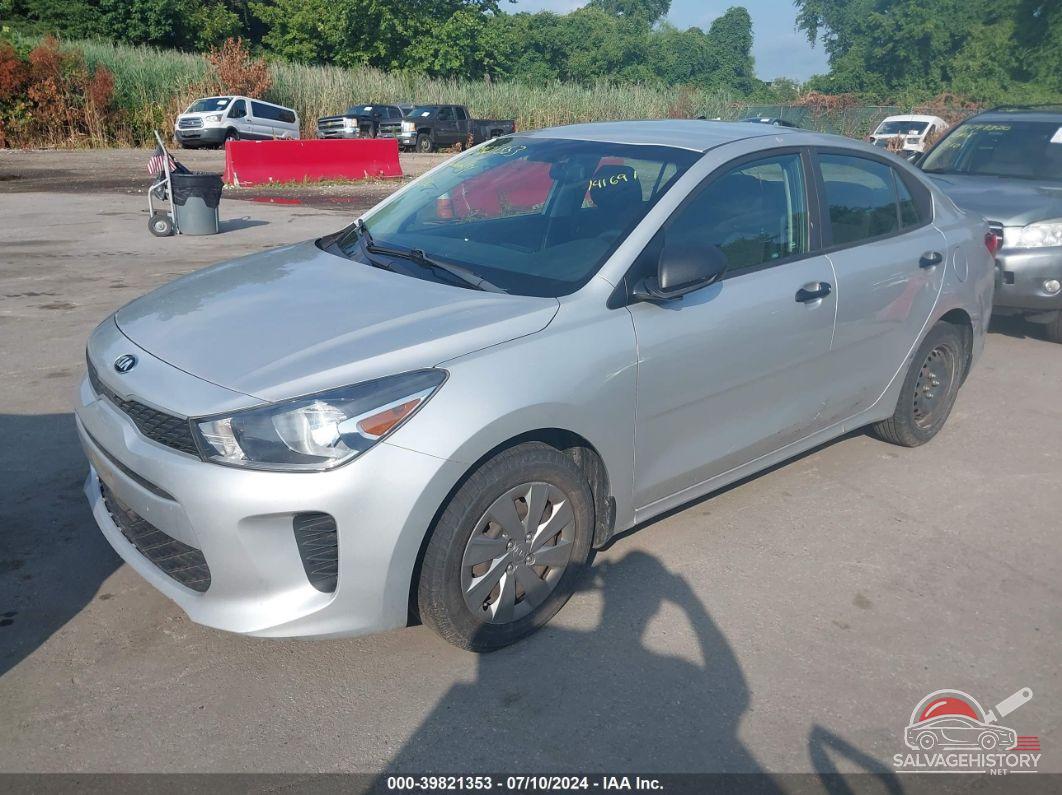 3KPA24AB2JE078844 2018 KIA RIO photo no. 2