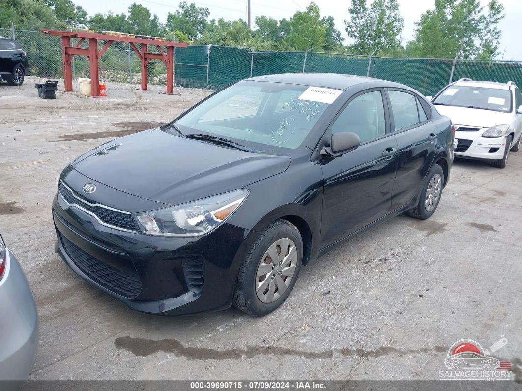 3KPA24AB9JE046862 2018 KIA RIO photo no. 2
