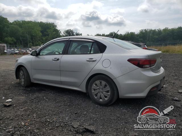 3KPA24AD9LE275272 2020 KIA RIO photo no. 2