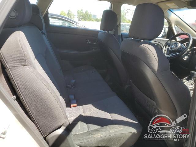 KNAHT8A30E7047543 2014 KIA RONDO photo no. 10
