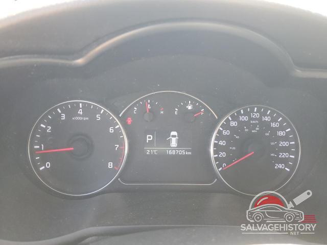KNAHT8A30E7047543 2014 KIA RONDO photo no. 9