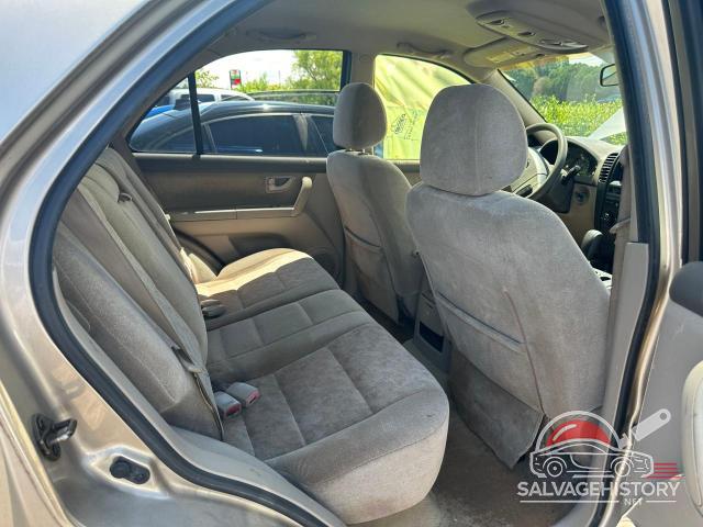 KNDJC733855457353 2005 KIA SORENTO photo no. 6