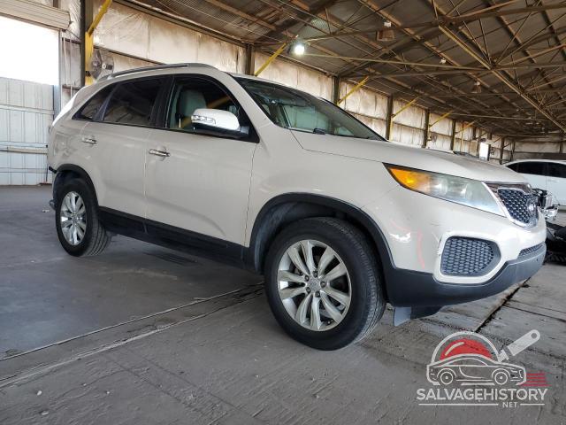 5XYKT4A29BG084694 2011 KIA SORENTO photo no. 4