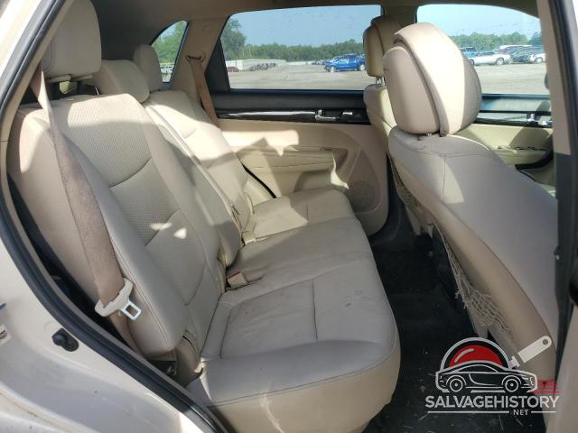 5XYKTDA24BG105757 2011 KIA SORENTO photo no. 11