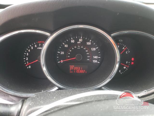 5XYKTDA25BG045228 2011 KIA SORENTO photo no. 9