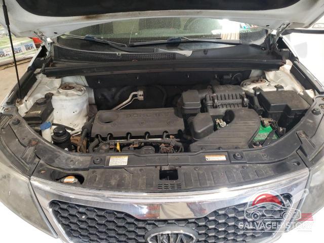5XYKUCA12BG025744 2011 KIA SORENTO photo no. 12