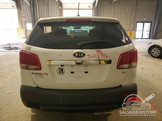 5XYKUCA12BG025744 2011 KIA SORENTO photo no. 6