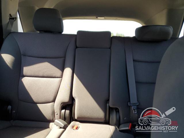 5XYKT3A64CG304581 2012 KIA SORENTO photo no. 10