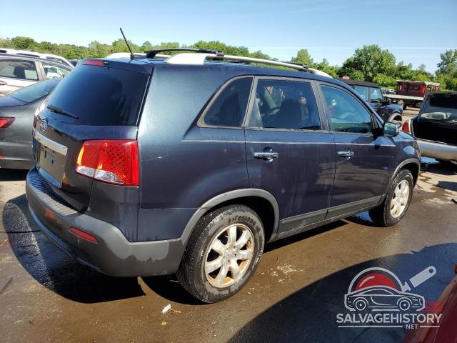 5XYKT3A64CG304581 2012 KIA SORENTO photo no. 3