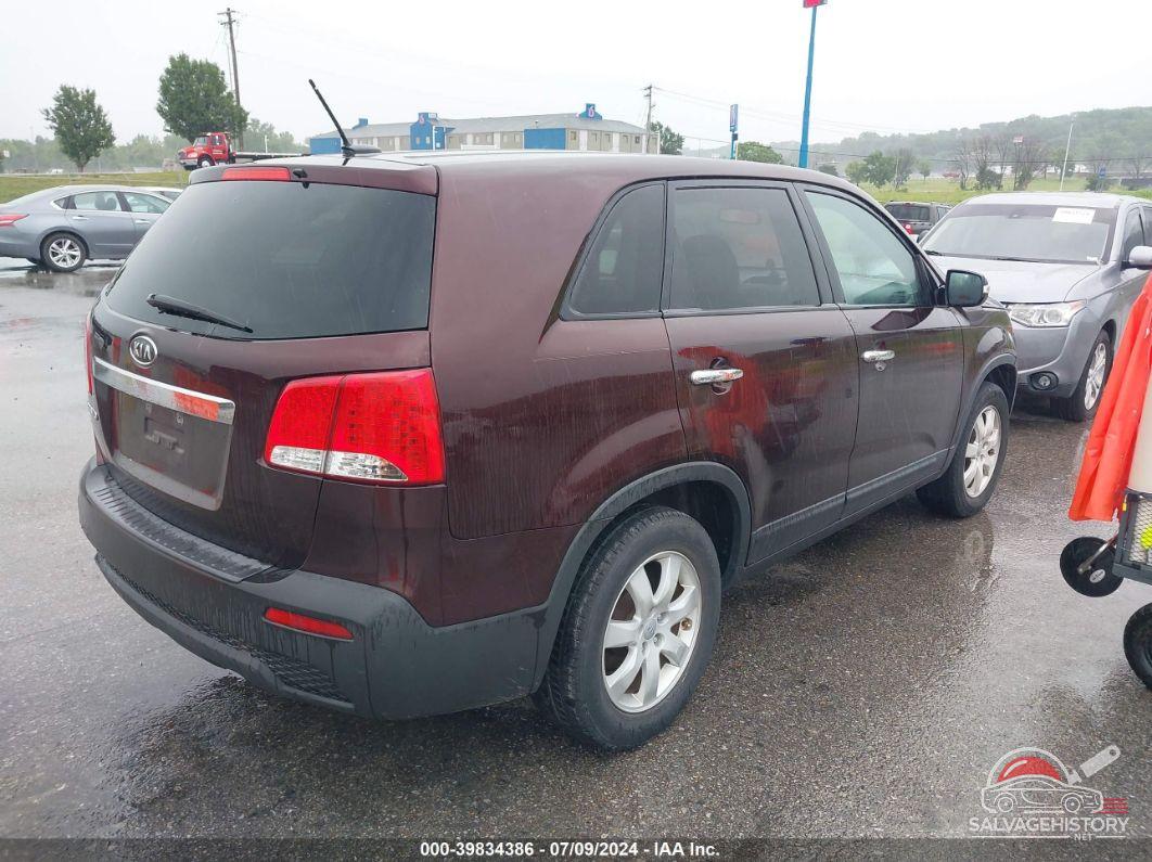 5XYKT4A10CG243076 2012 KIA SORENTO photo no. 4