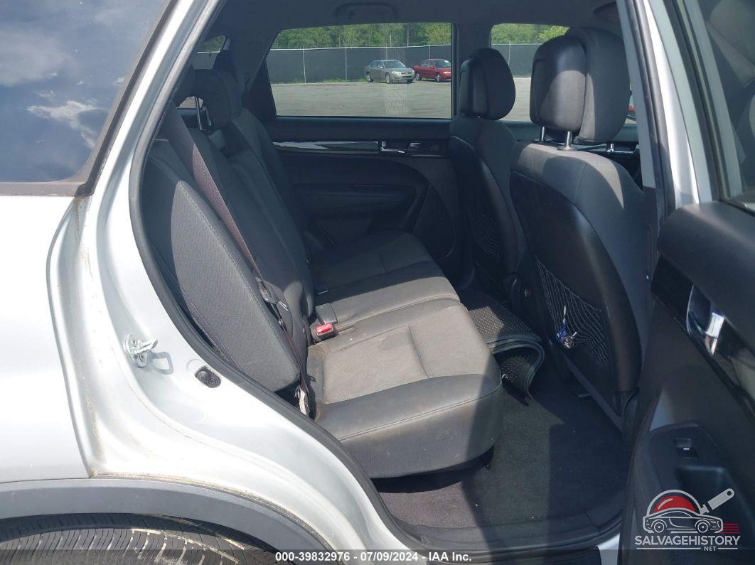 5XYKT3A11DG377669 2013 KIA SORENTO photo no. 8