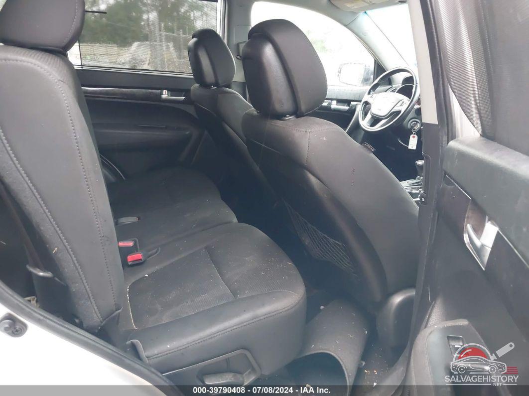 5XYKT3A68EG465003 2014 KIA SORENTO photo no. 8