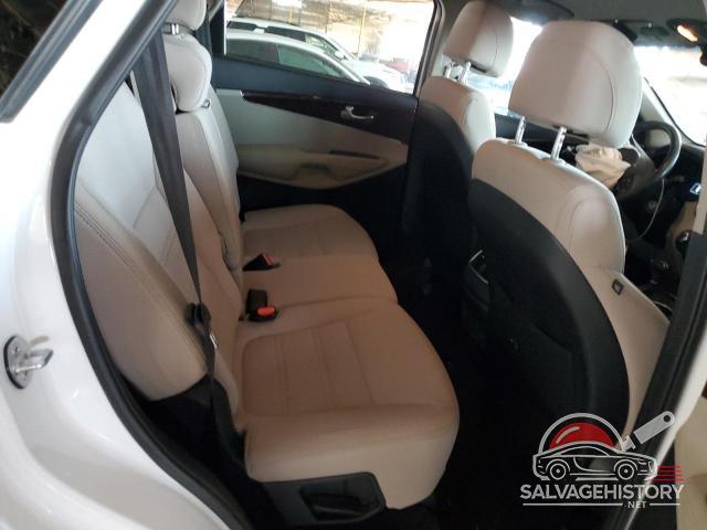 5XYPG4A3XHG294930 2017 KIA SORENTO photo no. 10
