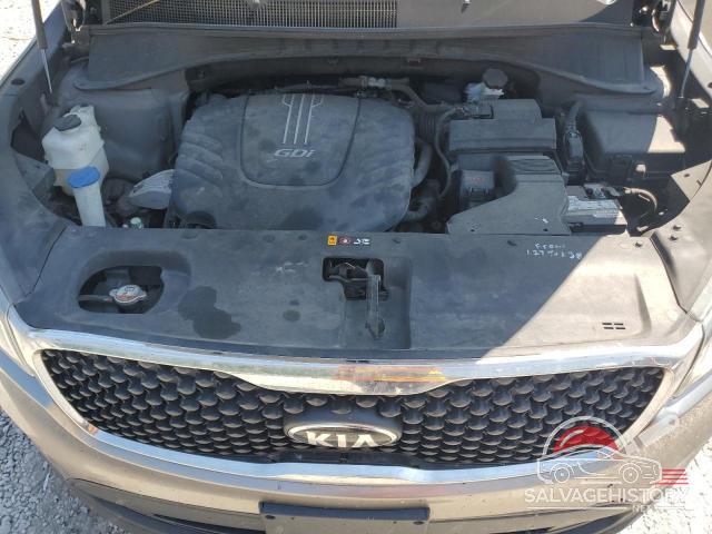 5XYPGDA56HG290603 2017 KIA SORENTO photo no. 12
