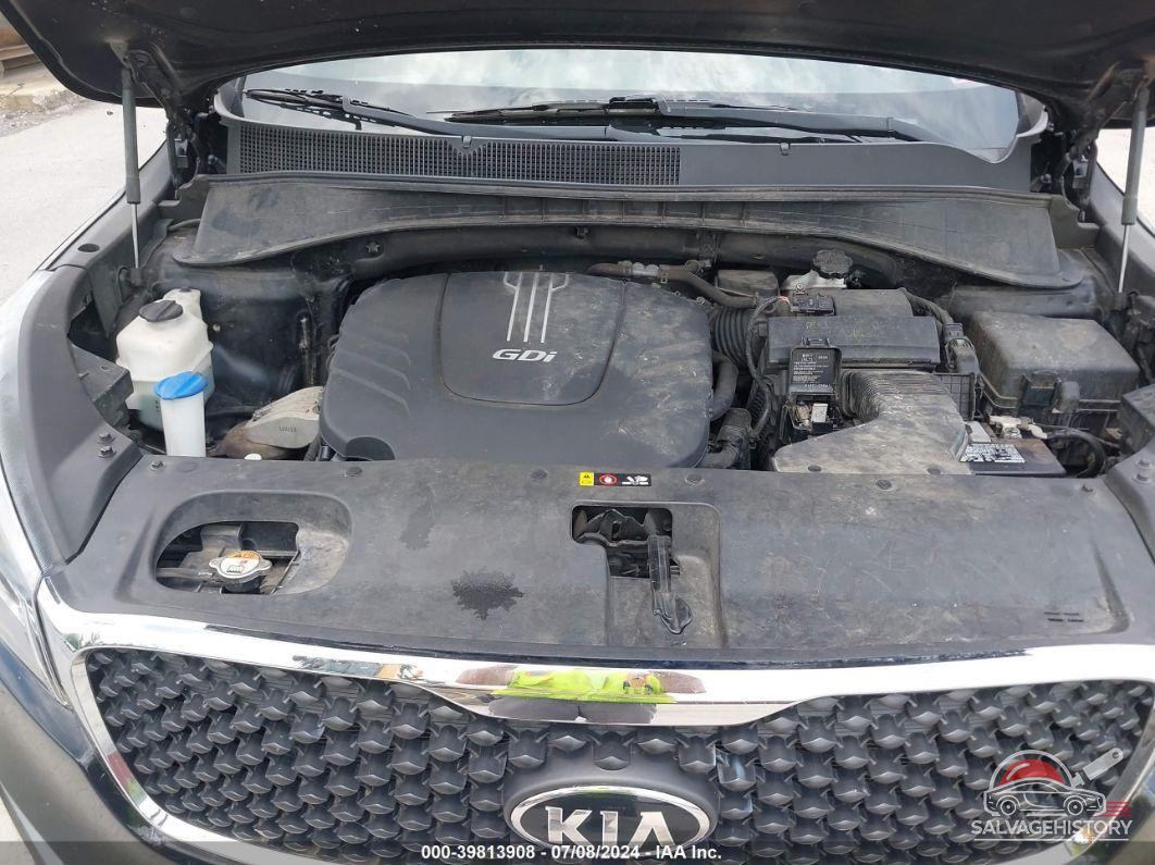 5XYPGDA58HG274631 2017 KIA SORENTO photo no. 10