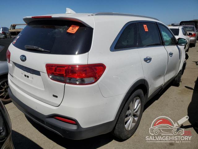 5XYPG4A32JG346928 2018 KIA SORENTO photo no. 3