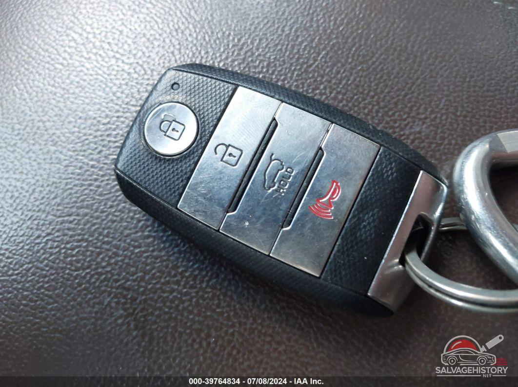5XYPKDA54KG440021 2019 KIA SORENTO photo no. 11