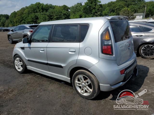 KNDJT2A27A7703935 2010 KIA SOUL photo no. 2