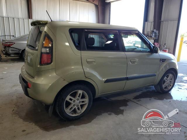 KNDJT2A2XA7191863 2010 KIA SOUL photo no. 3