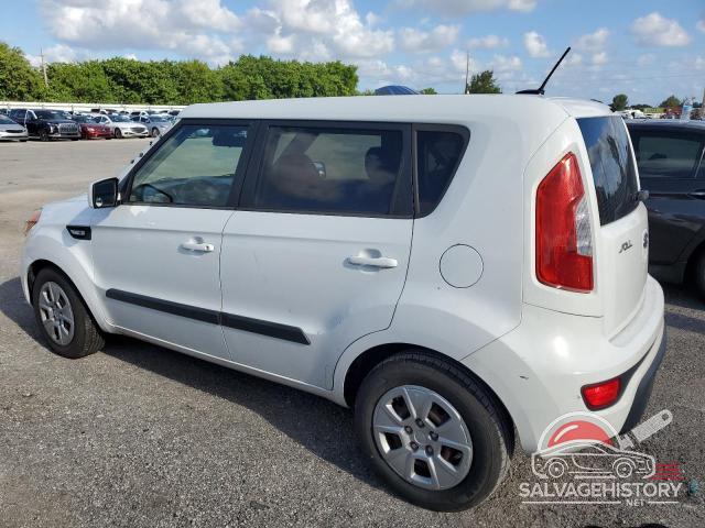 KNDJT2A50C7422590 2012 KIA SOUL photo no. 2