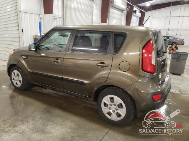 KNDJT2A52D7532641 2013 KIA SOUL photo no. 2