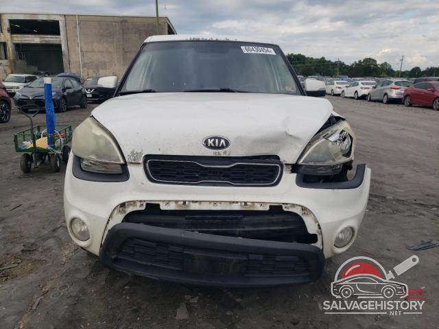 KNDJT2A6XD7493094 2013 KIA SOUL photo no. 5