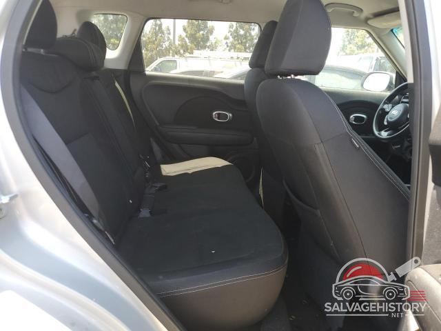KNDJN2A26E7701609 2014 KIA SOUL photo no. 10